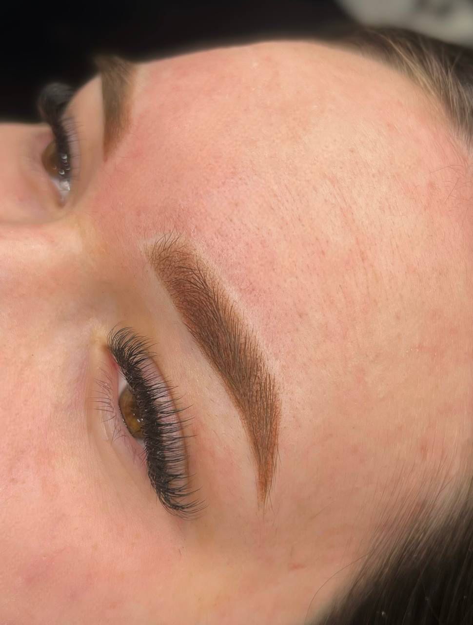 Натуральные брови