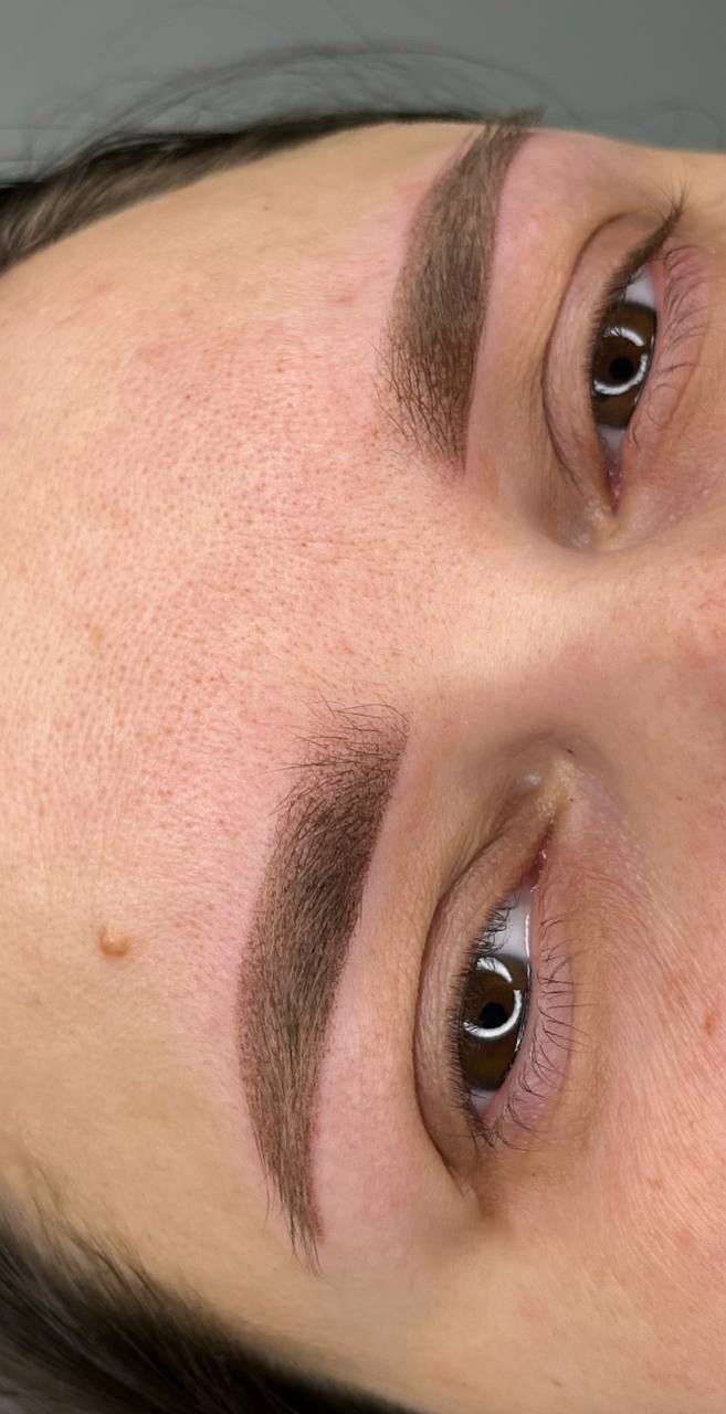 Теневая растушевка бровей