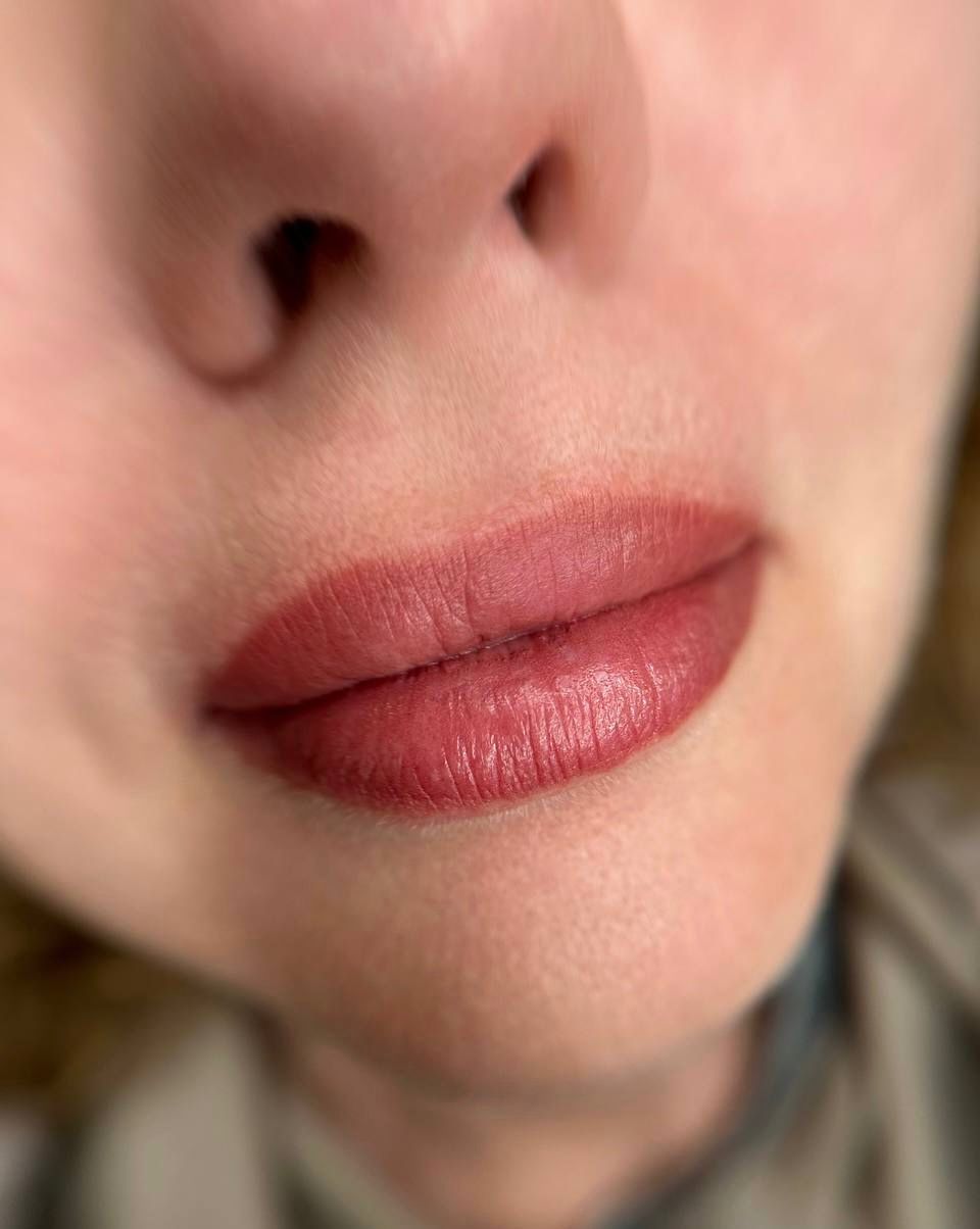 Нежный розовый оттенок