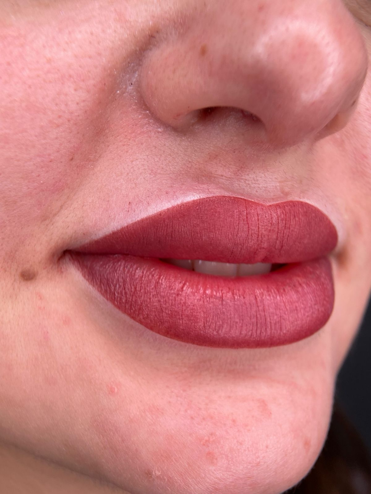 Темно-розовый перманент