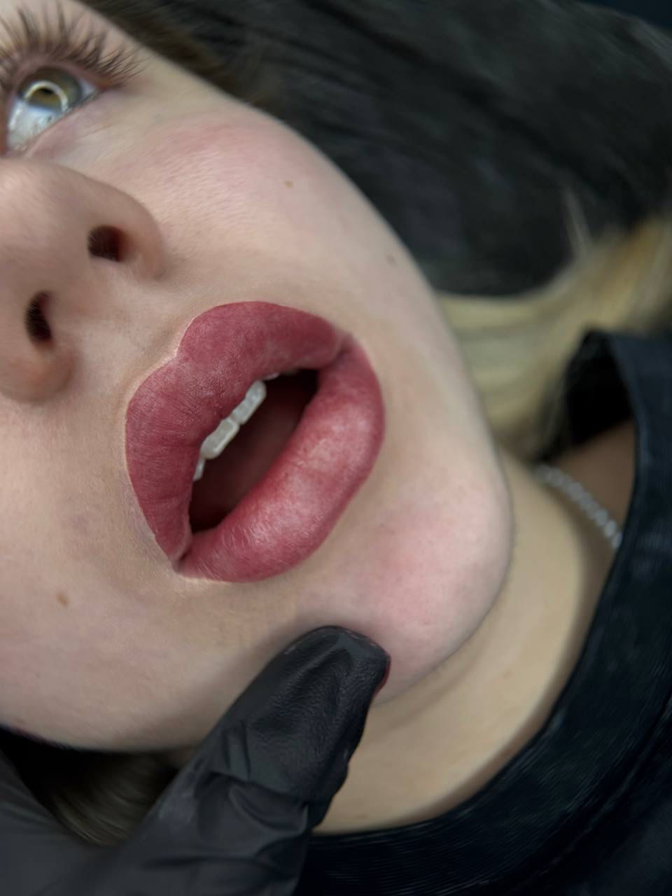 Нежно-розовый оттенок