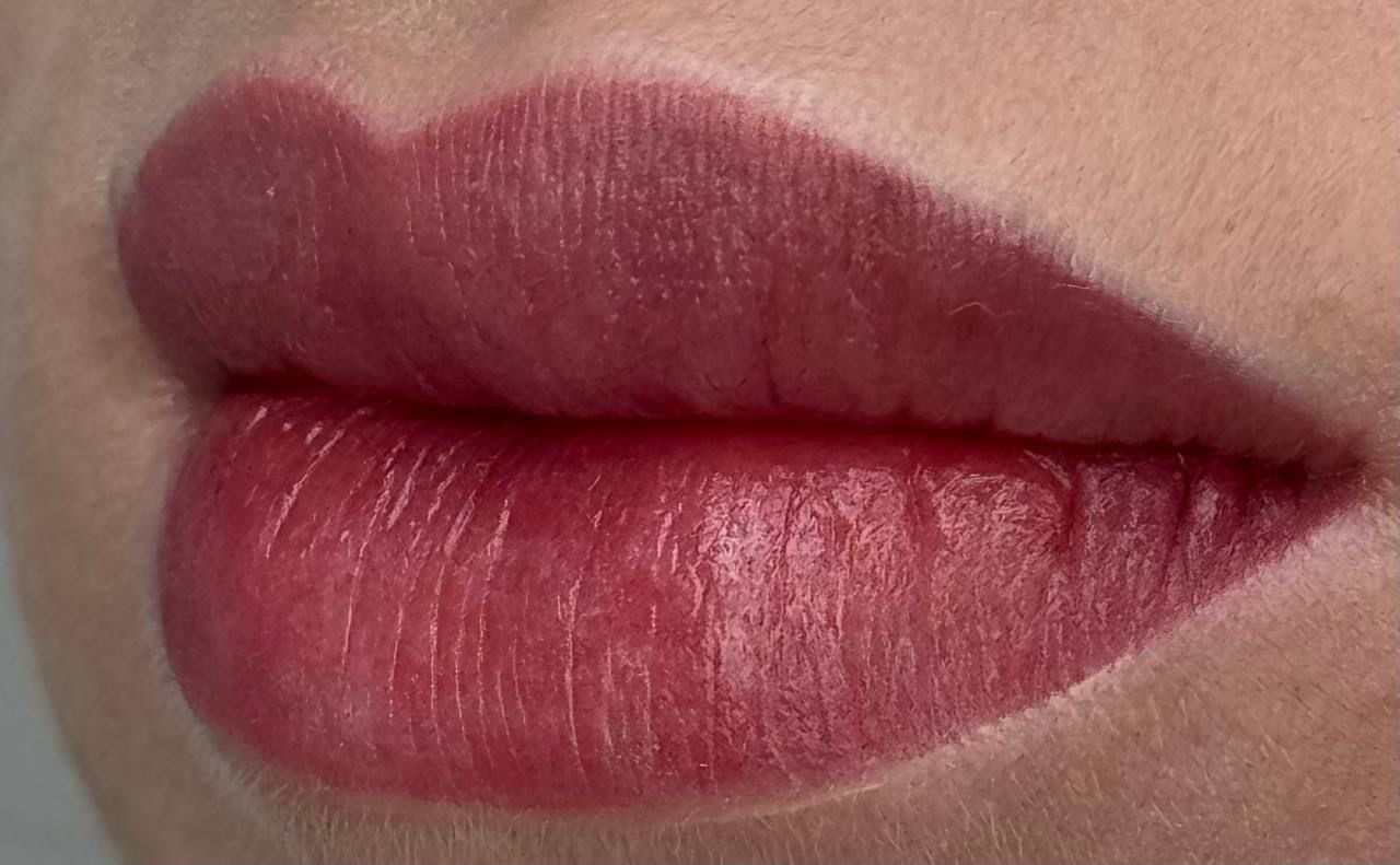 Винный перманент губ